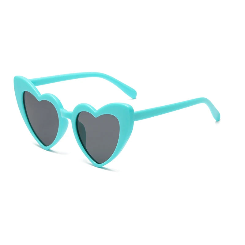 2024 New Heart shaped Cat Eye Sunglasses Women Large Frame Glasses  Flash Color Personality Design Fashion Accessories