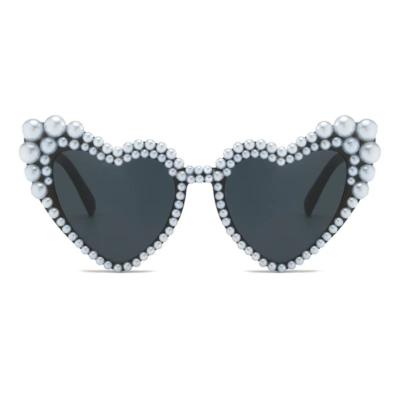 2024 Fashion Large Frame Pearl-set Sunglasses Heart Shape Personality UV400 Casual Black Just Married Sunglasses Bridesmaid Gift