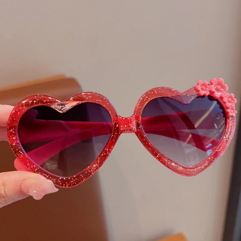 2023 Baby Girls Cute Acrylic Heart Shape Flowers UV400 Sunglasses Children Outdoor Sun Protection Sunglasses Kids Sun Glasses