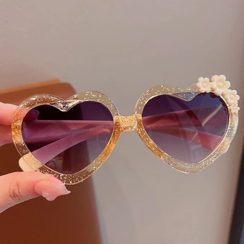 2023 Baby Girls Cute Acrylic Heart Shape Flowers UV400 Sunglasses Children Outdoor Sun Protection Sunglasses Kids Sun Glasses