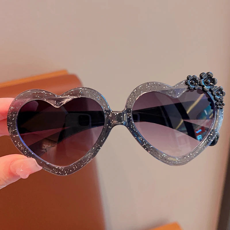 2023 Baby Girls Cute Acrylic Heart Shape Flowers UV400 Sunglasses Children Outdoor Sun Protection Sunglasses Kids Sun Glasses