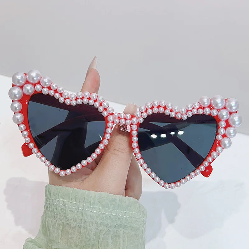 2024 Fashion Large Frame Pearl-set Sunglasses Heart Shape Personality UV400 Casual Black Just Married Sunglasses Bridesmaid Gift